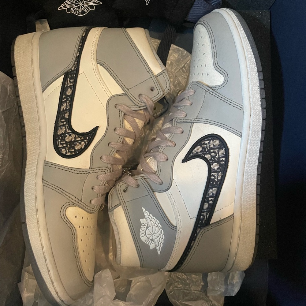 Dior x Air Jordan 1 High